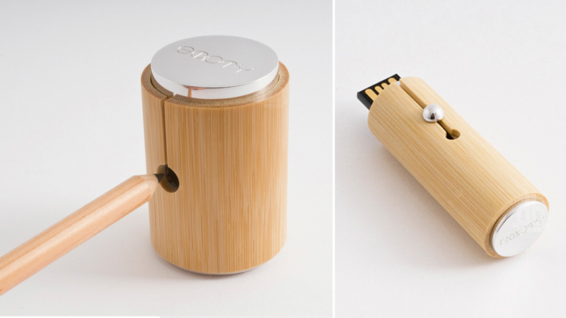 Illustration for article titled Minimalist Bamboo Desk Set: The Wood Makes It Good